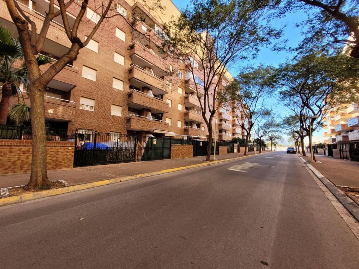 Schoene Ferienwohnung Ca. 350M Vom Strand Entfernt Oropesa del Mar Luaran gambar