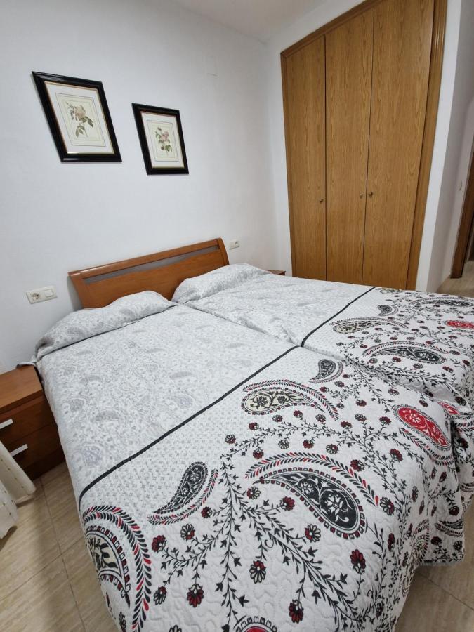 Schoene Ferienwohnung Ca. 350M Vom Strand Entfernt Oropesa del Mar Luaran gambar